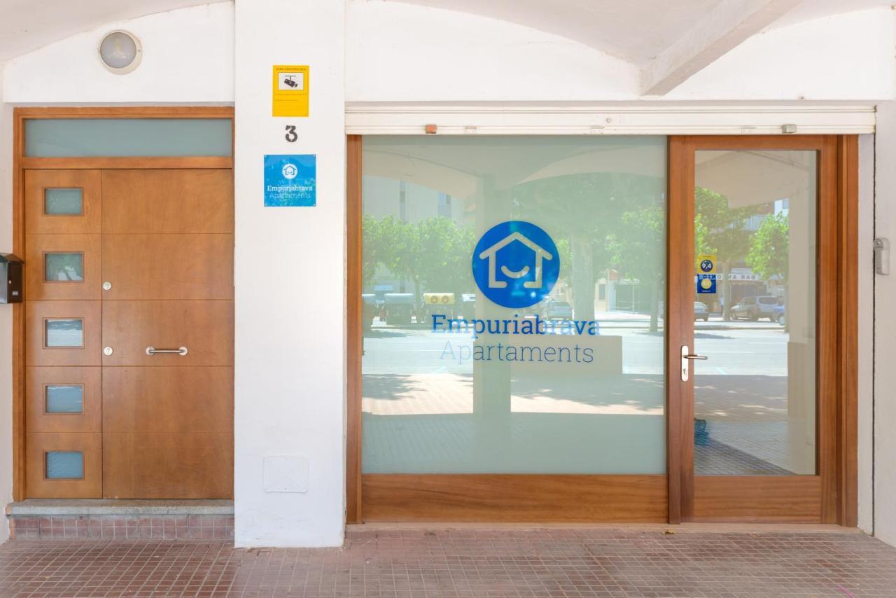 Empuriabrava Apartaments - Nº7 ภายนอก รูปภาพ